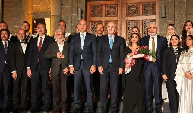 TBMM Başkanı Kurtulmuş, Diyarbakır'da Kültür Yolu Festivali'ne katıldı