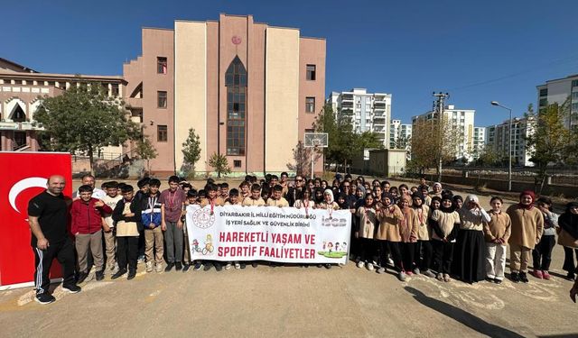 Diyarbakır’da öğrenciler Cumhuriyet Bayramı’nı sporla kutladı
