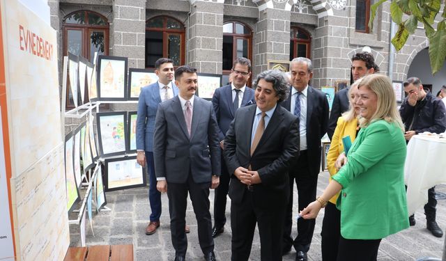 Diyarbakır’da çocuk ve genç hükümlülerden Cumhuriyet Sergisi