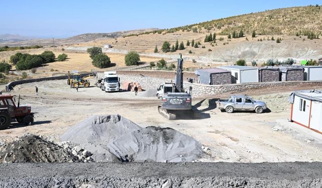 Sokak hayvanlarını rahat ettirecek tesis