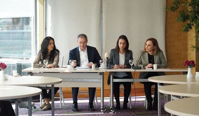 DEM Parti Eş Genel Başkanları “Akil İnsanlar” heyetiyle bir araya geldi