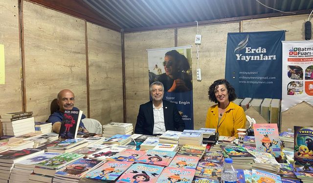 Yeni Yüzyıl Partisi Genel Başkanı Arslan Batman Kitap Fuarı’nda