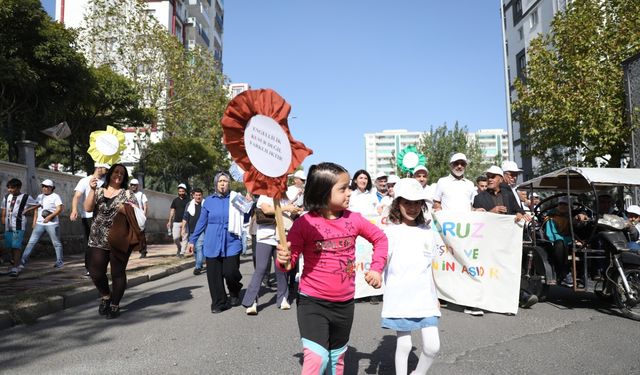 Diyarbakır’da engelliler barış ve eşit yaşam için yürüdü