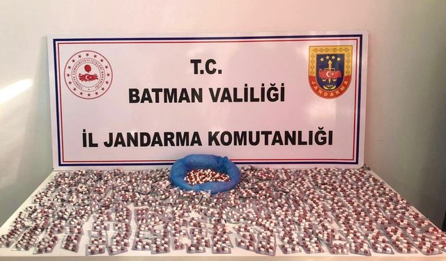 Batman'da 2 bin 69 uyuşturucu hap ele geçirildi