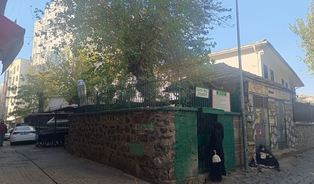 Yayınımız ses getirdi: Bawe Kal Türbesi temizlendi!