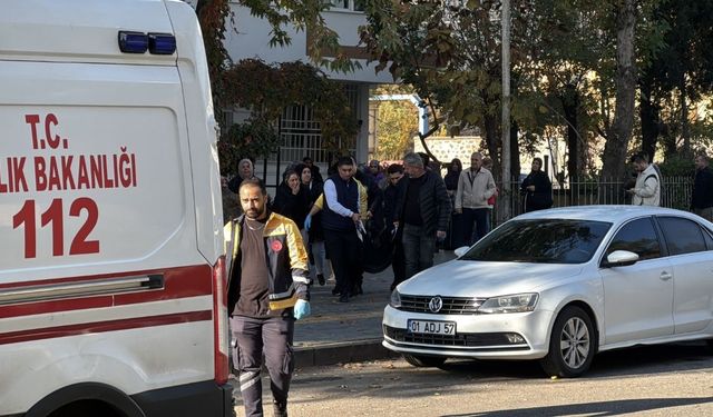 Diyarbakır’da anne ve ağabeyini öldüren genç babasına not bırakmış