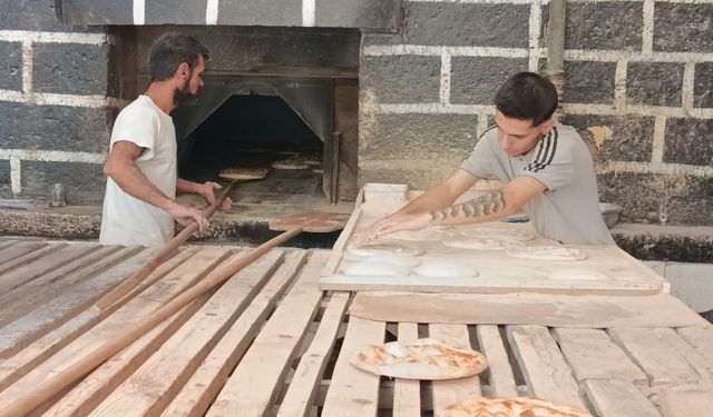 Diyarbakır’da yürek ısıtan kampanya: Askıda ekmek, kimse aç kalmasın