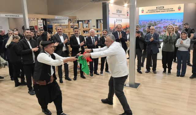 İstanbul’da Diyarbakır Halayı rüzgarı esti