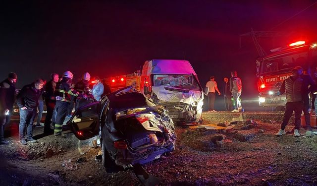 Diyarbakır Bismil'deki kazadan acı haber: 4 ölü, 4'ü ağır 14 yaralı