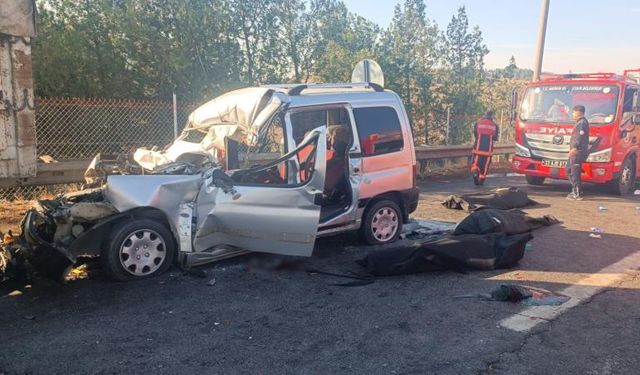 Mersin’de feci kaza: 3 ölü, 3 yaralı