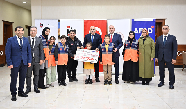 Diyarbakır’da Gazze için toplanan 24 milyon TL AFAD’a teslim edildi