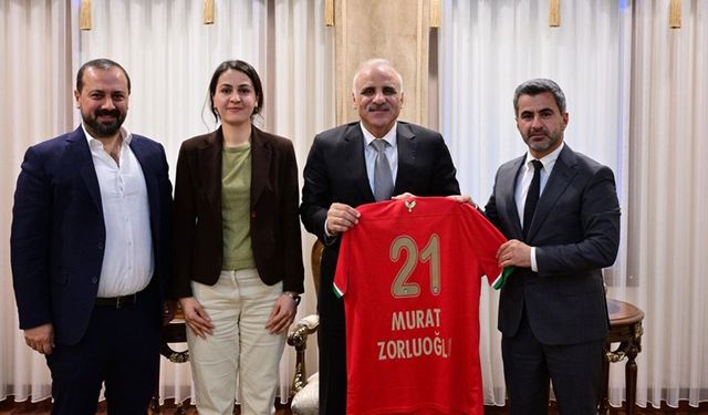 Amedspor’dan Diyarbakır Valisi Zorluoğlu’na ziyaret