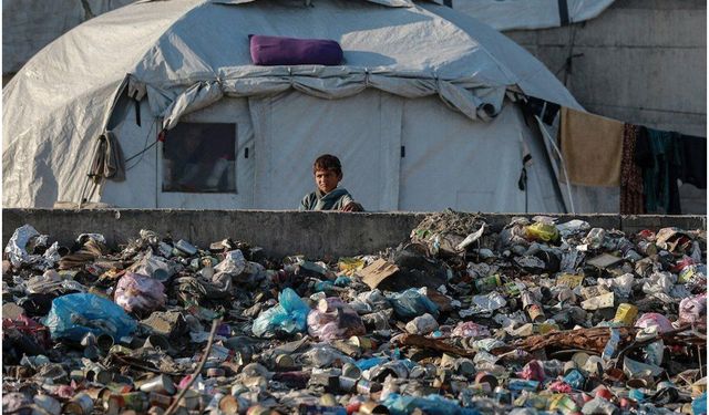 Çöp yığınlarının arasında hayat