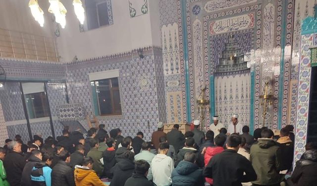 Diyarbakır’da Çermik'te sabah namazında anlamlı buluşma