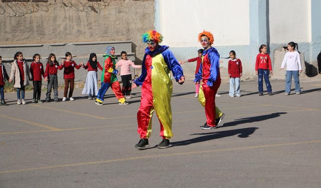 Genç Yeşilay ve Genç Kızılay’dan Diyarbakır’da örnek etkinlik
