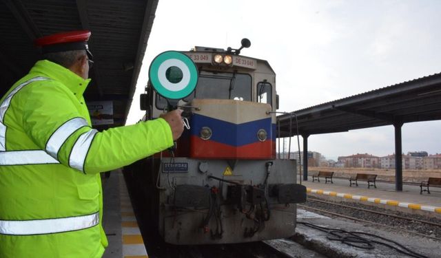 Turistik Doğu Ekspresi Erzurum’da coşkuyla karşılandı