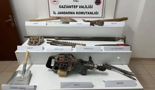 Gaziantep’te izinsiz kazı yapan 4 kişiye suçüstü