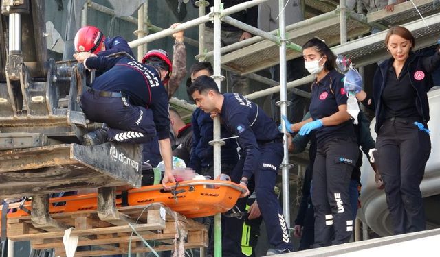 İnşaat iskelesinden düşen işçi ağır yaralandı