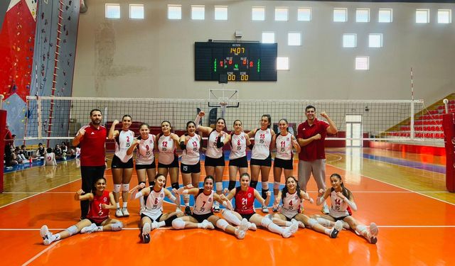 Diyarbakırlı voleybolcular rakip tanımıyor