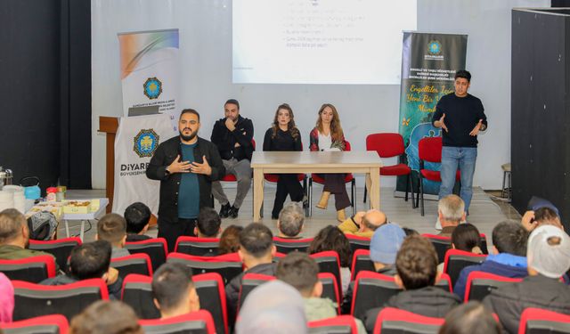 Diyarbakır’da EKPSS’ye hazırlanan engelli adaylara destek