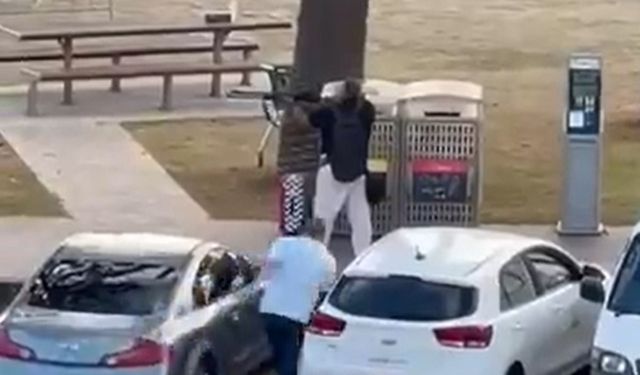 Plajda silahlı saldırı: 10 ölü