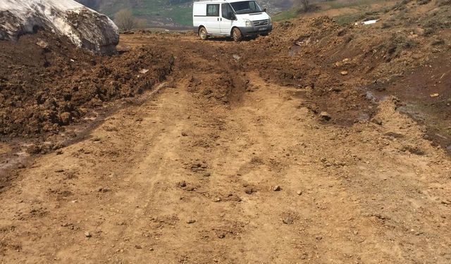 Bingöl’de 30 haneli mezra yıllardır yol mağduriyeti yaşıyor