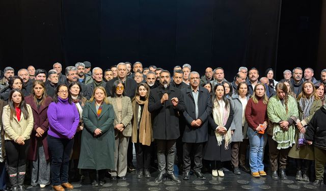Diyarbakır’dan Kobanê’ye dayanışma eli: Eşbaşkanlar maaşlarını bağışladı