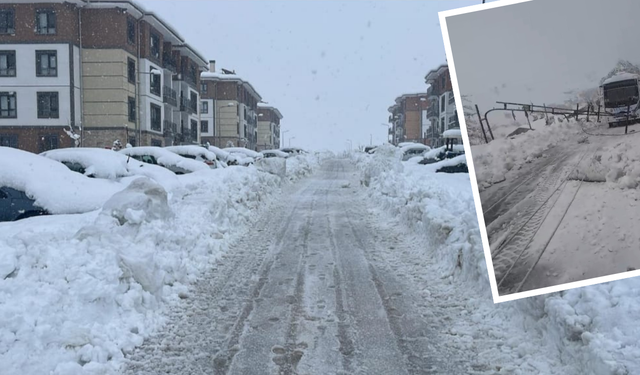 Diyarbakır'da kar felaketi; O İlçe karanlığa gömüldü!