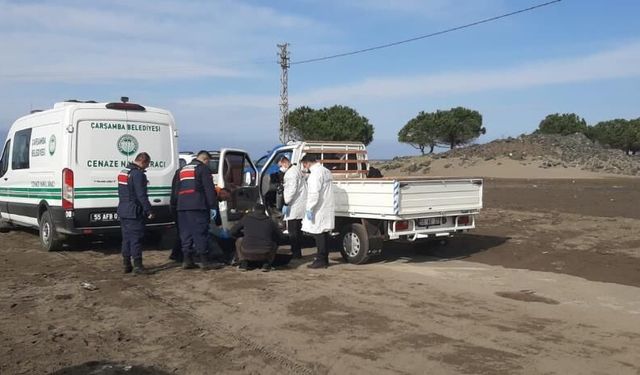 Bir genç kamyonette ölü bulundu