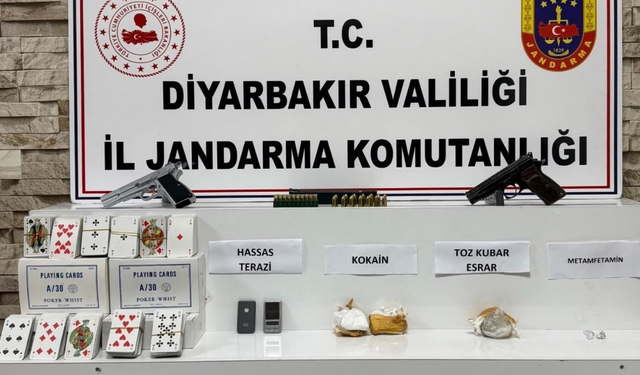 Diyarbakır’da narkotik operasyonu: Kilolarca uyuşturucu yakalandı