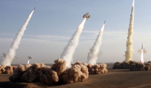 İran'dan misilleme: İsrail'e füze saldırısı