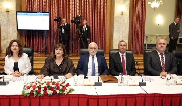 DEM Parti’den komisyon raporuna kritik şerh: “Terörsüz Türkiye” İfadesine İtiraz