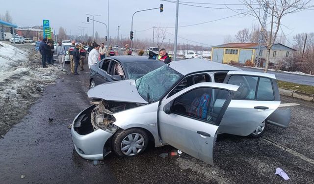 Bingöl'deki kazada babadan sonra oğlu da hayatını kaybetti