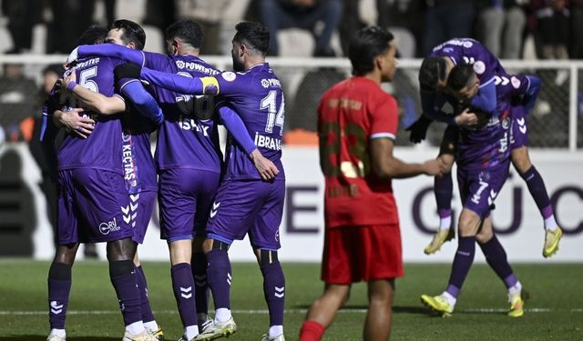 Amedspor taraftarından tepki: Bu oyunla Play-Off bile zor