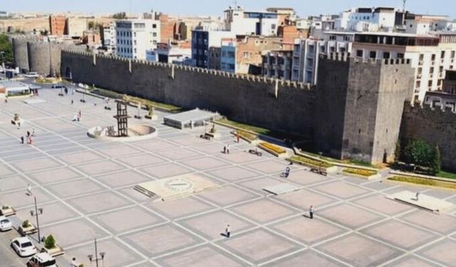 Diyarbakır surlarının yıkılan bölümleri yeniden canlandırıldı