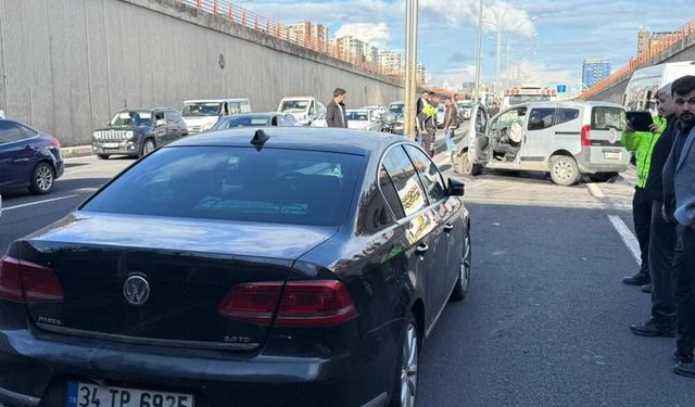 Diyarbakır'da düğün konvoyu kaza yaptı: Yaralılar var