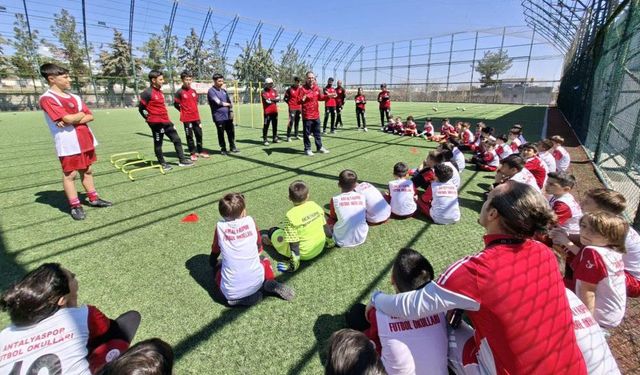 Diyarbakır’da minik sporculara sağlıklı yaşam  eğitimi