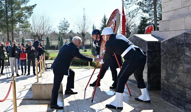 Çanakkale Zaferi’nin 111. yılı Diyarbakır’da törenlerle anıldı
