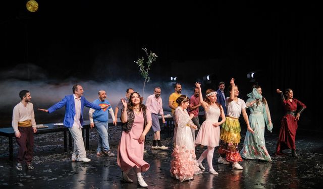 Diyarbakır’da Dünya Tiyatrolar Günü sahnede kutlandı