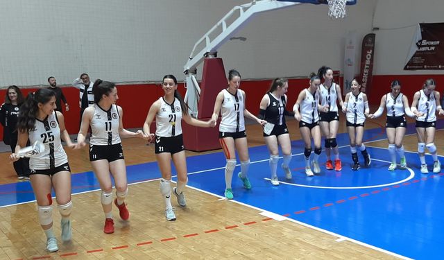 Diyarbakır’da kupa sevinci halayla taçlandı!