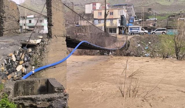 Habur Çayı yağışlarla hareketlendi