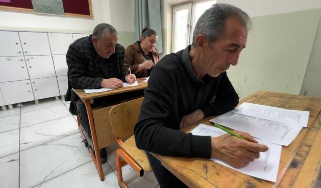 Yüksekovalı çiftçilerin sınav heyecanı