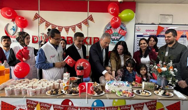Diyarbakır’da minik hastalara 23 Nisan’da sürpriz etkinlik