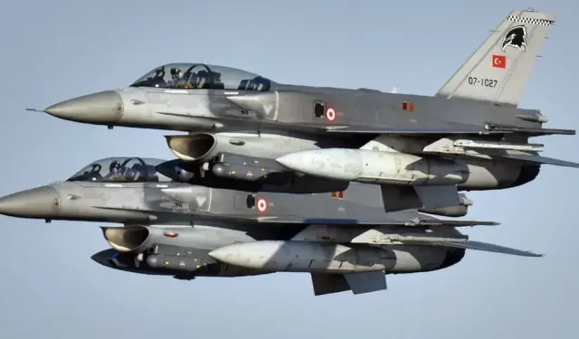 Karadeniz’de gerilim:  Türk jetleri şüpheli İHA’yı böyle vurdu