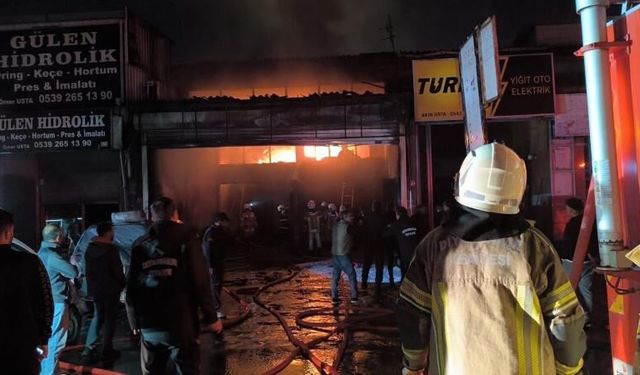 Diyarbakır’da sanayi sitesinde korkutan yangın!
