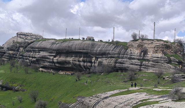 Diyarbakır’daki Kehfrum Kalesi’ne ziyaretçi akını