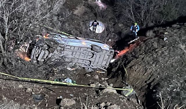 Malatya'da maden işçilerini taşıyan minibüs devrildi: Ölü ve yaralılar var