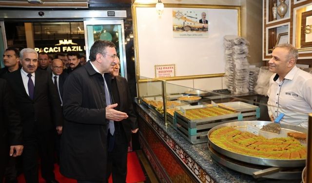 Cumhurbaşkanı Yardımcısı Yılmaz’dan Diyarbakır kadayıfına övgü