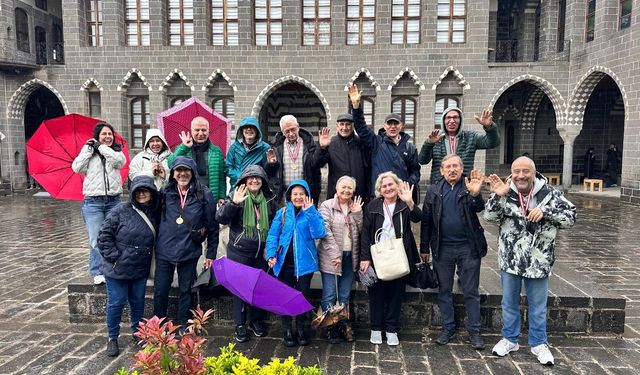 Diyarbakır’a gelen turistlerden duygusal mesaj: Bu şehir korunmalı