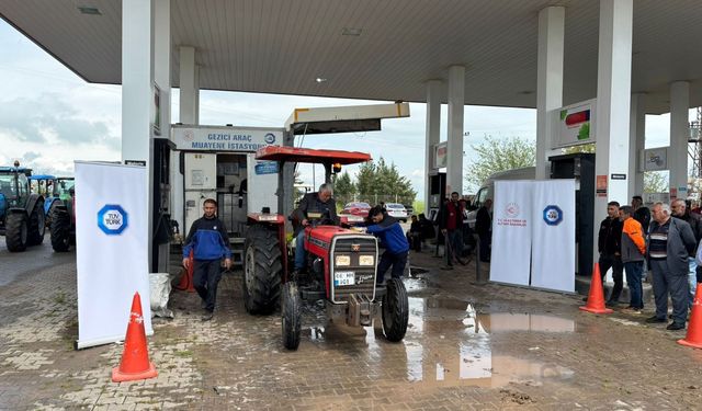 Diyarbakır’da traktör muayenesi çiftçinin ayağına geldi